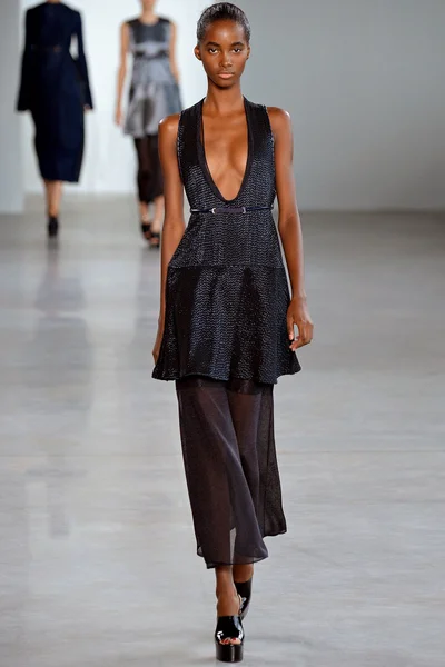 Look 29
